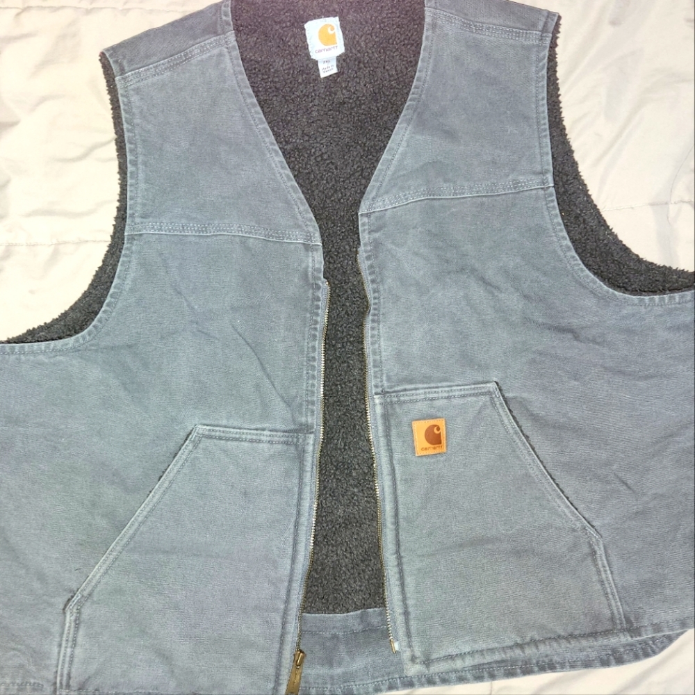 Mens Carhartt fleece lined vest